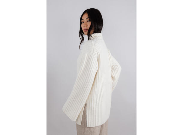 Vanya Sweater Cream L Rib knit t-neck 