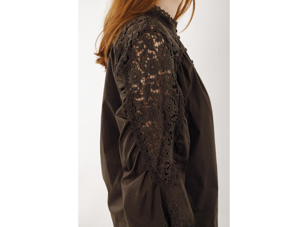 Arlene Blouse Wren L Poplin lace blouse 