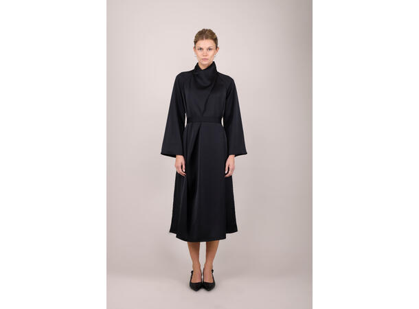 Garbo Dress Dark Navy M LS satin dress with twist 