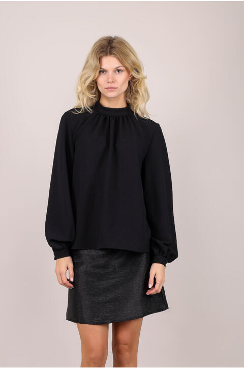 Urbi Blouse Loose fit blouse with collar