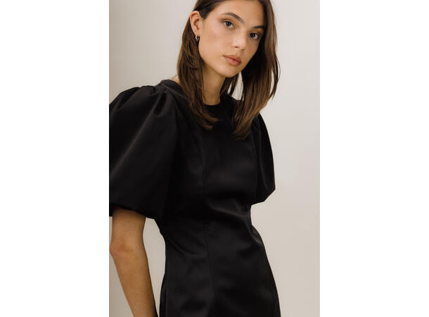 Elodie Dress Black S Puffed sleeves dress 
